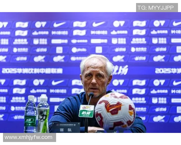 足球明星因不当行为被罚款视频曝光引发热议和讨论